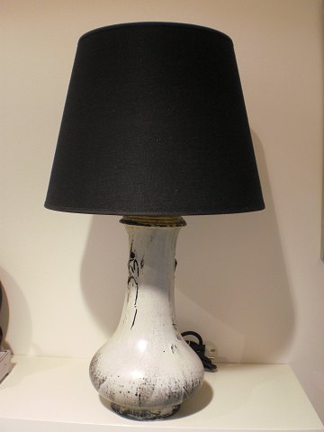 Svend Hammershøi lampe med original messingmontering. Pris uden skærm.